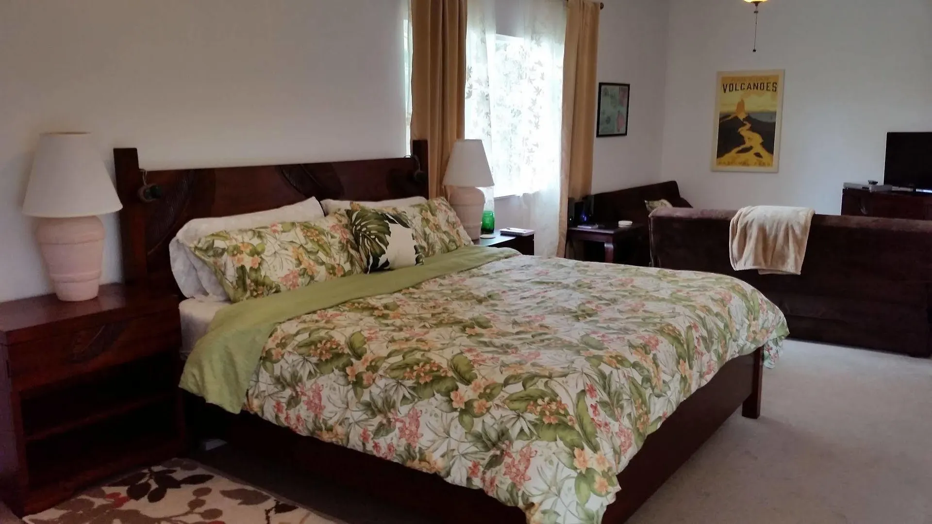 Volcano Acres Ranch Bed And Breakfast Bed & Breakfast