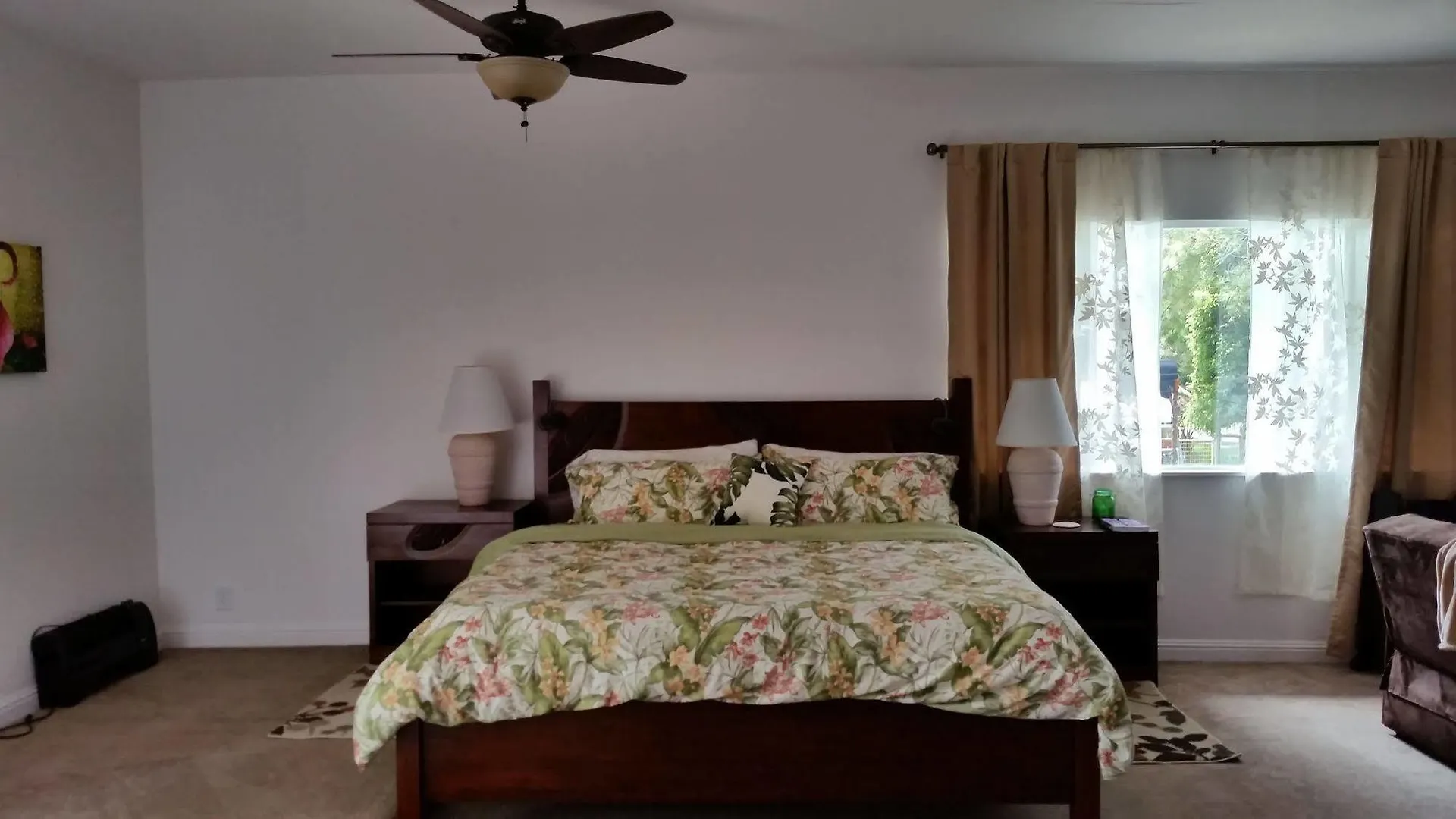 Volcano Acres Ranch Bed And Breakfast